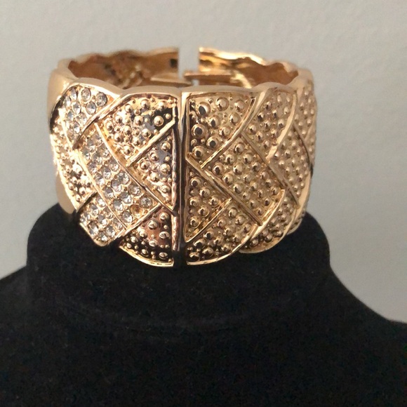 Fancy Gold Bracelet. - Picture 6 of 9
